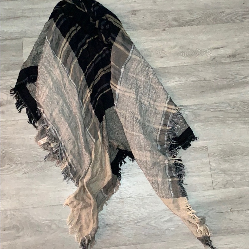 FREE ADD ON - Black and cream colored scarf